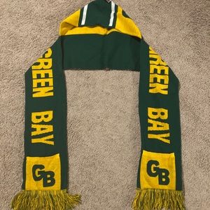 Green Bay Packers Hooded Scarf with Pockets